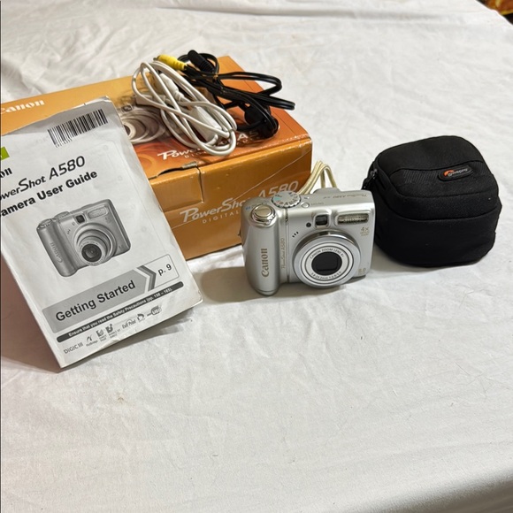 Canon‎ Power Shot A580 Digital Camera 4X optical zoom 8.0 mega pixels PARTS ONLY - Picture 1 of 12